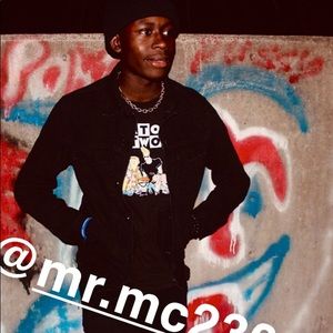 Meet your Posher, Tae